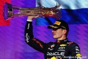 Verstappen souligne la 'très bonne course' de Red Bull malgré l'agitation en coulisses