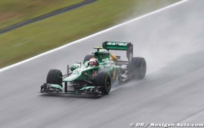 Giedo van der Garde fait la danse de la pluie