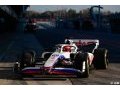 Photos - La Haas F1 VF22 en piste à Barcelone