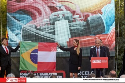 L’hommage à Ratzenberger et Senna continuera en Espagne