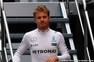 Nico Rosberg prend 10s de pénalité et perd sa 2e place