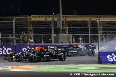 Ecclestone accuse Mercedes F1 ’d’intimider’ Verstappen