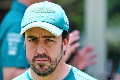 Alonso hints at 2027 stay as Aston struggles continue