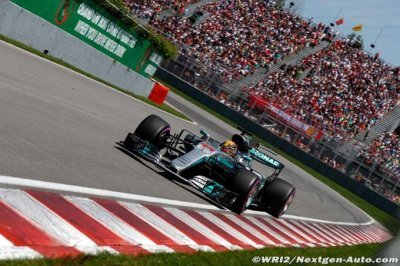 Hamilton aimerait des limites de piste infranchissables