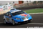 Huff quickest as WTCC finale begins in Macau
