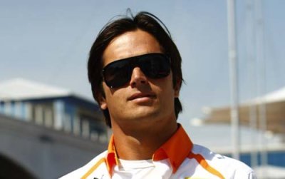 Piquet Jr defends under-fire Massa