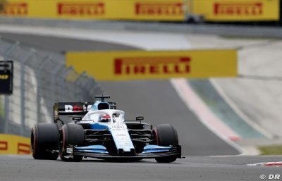 Russell crée la surprise en qualifications, Kubica totalement éteint