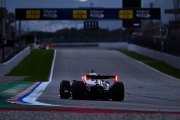 Haas F1 déplore un problème de fiabilité et une matinée écourtée à Barcelone