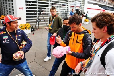 Ricciardo in talks with Mercedes and Red Bull - Wolff