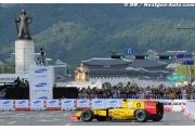 Renault F1 a ravi les spectateurs dans les rues de Séoul
