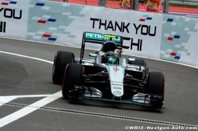 Mercedes’ gap to rivals ’catastrophic’