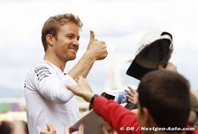 Zetsche&nbsp;: Rosberg a un contrat avec Mercedes pour 2017