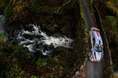 SS17-18: Neuville regains second
