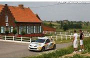 Local residents warmly welcome amateur drivers at Geko Ypres Rally