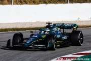 Vettel : Les F1 2022 sont des 'camions' dans les virages lents