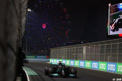 Hamilton s’inquiétait avant les qualifs mais signe la pole à Djeddah