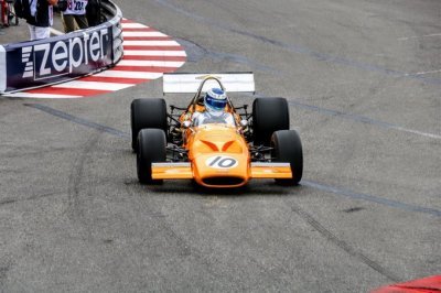 Mika Häkkinen a piloté une vieille McLaren à Monaco