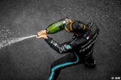 Hamilton répond aux critiques de Stewart&nbsp;: ‘Ils n’ont qu’une idée en tête…’