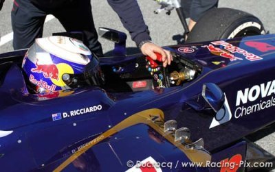 F1 legend Andretti backs Ricciardo move