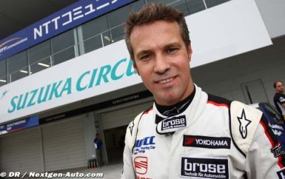 Tiago Monteiro with SEAT Tuenti Racing Team