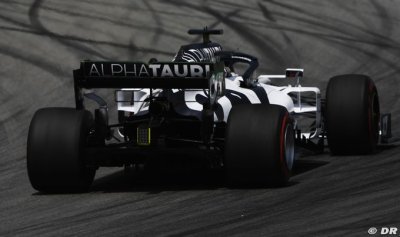 Kvyat ’not performing as we expect’ - Marko