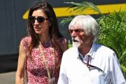 Ecclestone révèle avoir poussé Horner vers Ferrari