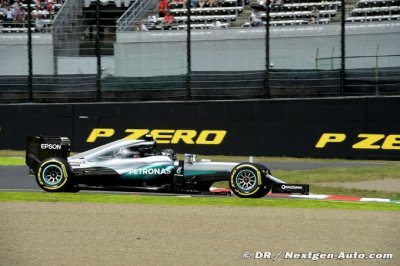 Rosberg domine et gagne, Mercedes remporte le titre constructeurs