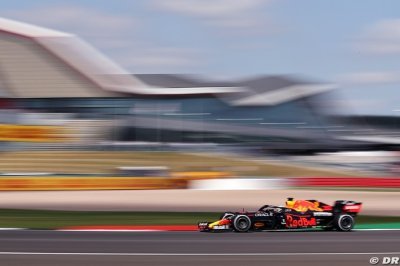 Grande-Bretagne, EL1&nbsp;: Verstappen frappe fort d’entrée de jeu