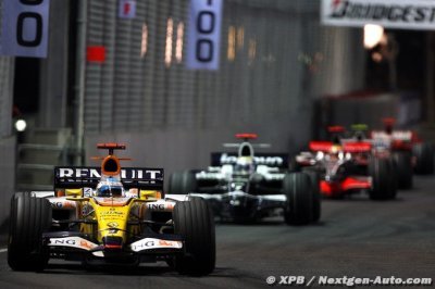 Massa compte sur la F1 et la FIA pour ’analyser’ le GP de Singapour 2008