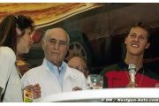 L'exhumation du corps de Fangio suspendue