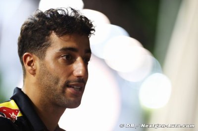 Ricciardo voit Rosberg champion ce dimanche