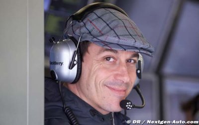 Wolff&nbsp;: Tout est possible entre Hamilton et Rosberg pour le titre