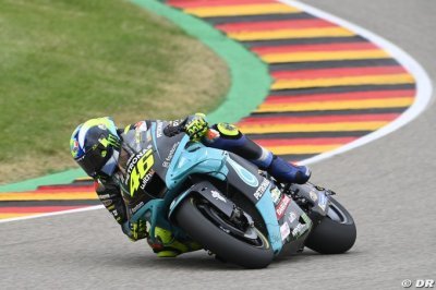 Le monde de la F1 salue la carrière de Valentino Rossi