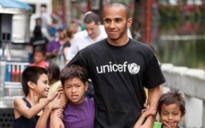 F1 star Lewis Hamilton travels to Manila for Soccer Aid 2012