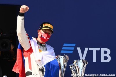 Mazepin regrette le traitement des pilotes russes en Formule 1