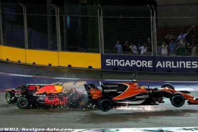 Alonso&nbsp;: Le podium était garanti sans l’accident au départ