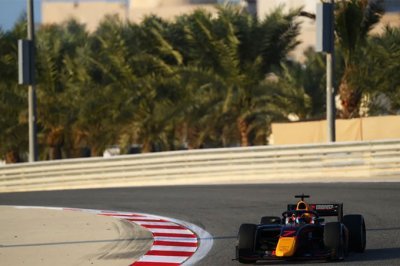 Sakhir, Course 1&nbsp;: Tsunoda remporte une course mouvementée