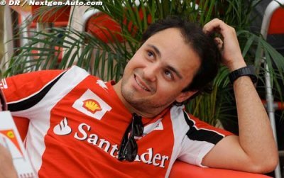 Hamilton behaves like a superstar - Massa