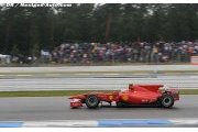 Alonso goes quickest in FP2