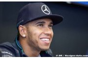 Hamilton expects contract talks within 2014