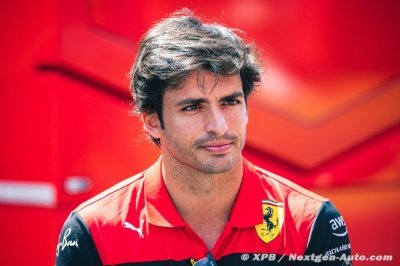 Ferrari&nbsp;: Sainz assure être ’sur un pied d’égalité’ avec Leclerc