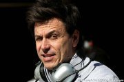 Wolff se demande si Mercedes a été assez ambitieuse avec sa W08
