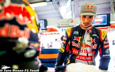 Sainz disappointed with speed of F1