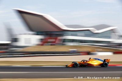 De Ferran se contente de 4 points grâce à une bonne stratégie de McLaren