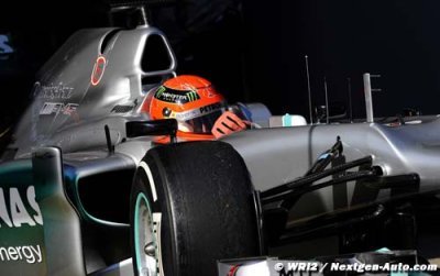 Free 2: Schumacher fastest for Mercedes in FP2