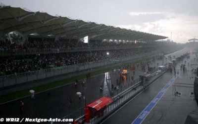 Drapeau rouge à Sepang, la course a repris à 11h15