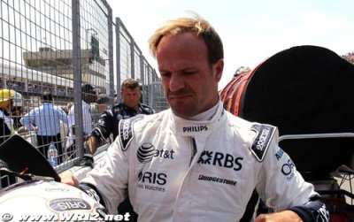 Williams to keep Barrichello as driver market stalls