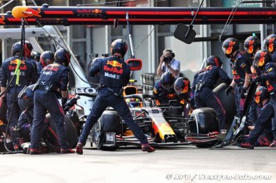 Arrêts aux stands&nbsp;: Horner ne s’inquiète pas pour Red Bull mais...