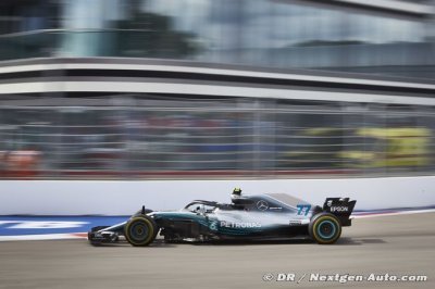 Bottas edges Hamilton take pole position in Russia
