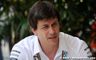 Wolff&nbsp;: Trois voitures par équipe si Red Bull s’en va